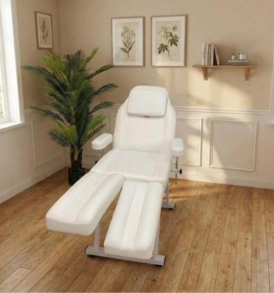 Ayakları Ayrı Hareket Eden Profesyonel Cilt Bakım ve Dövme Koltuğu