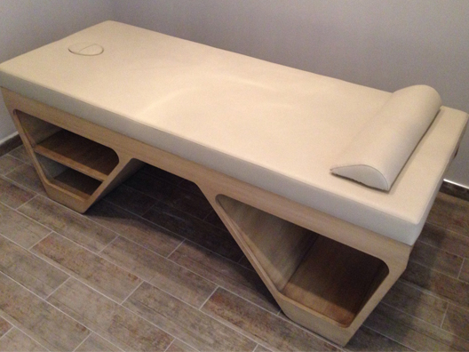 Premium Ahşap Gövdeli ve Raflı Profesyonel Masaj Yatağı  Spa Sedyesi